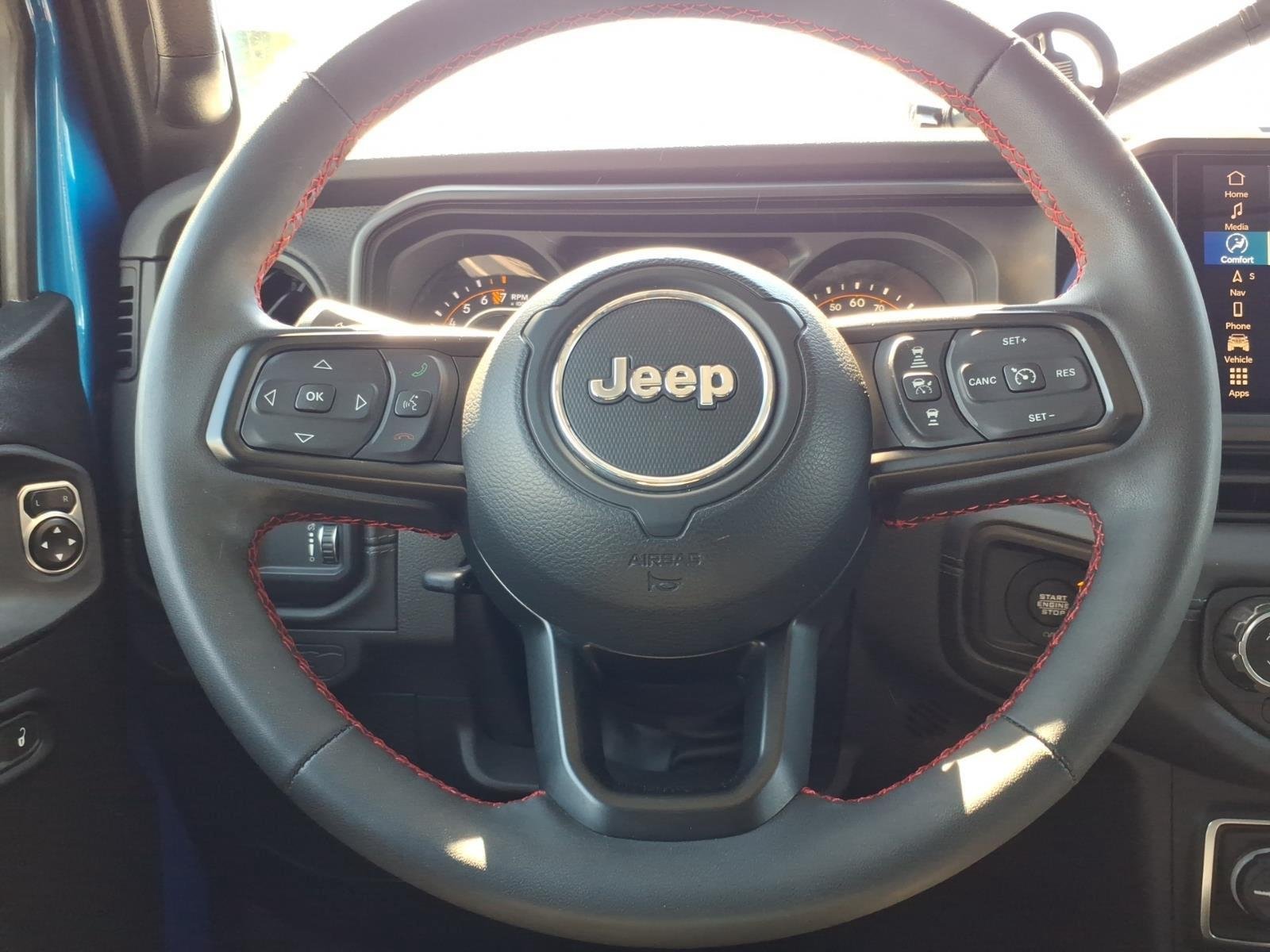 Used 2024 Hydro Blue Pearlcoat Jeep Rubicon image 27