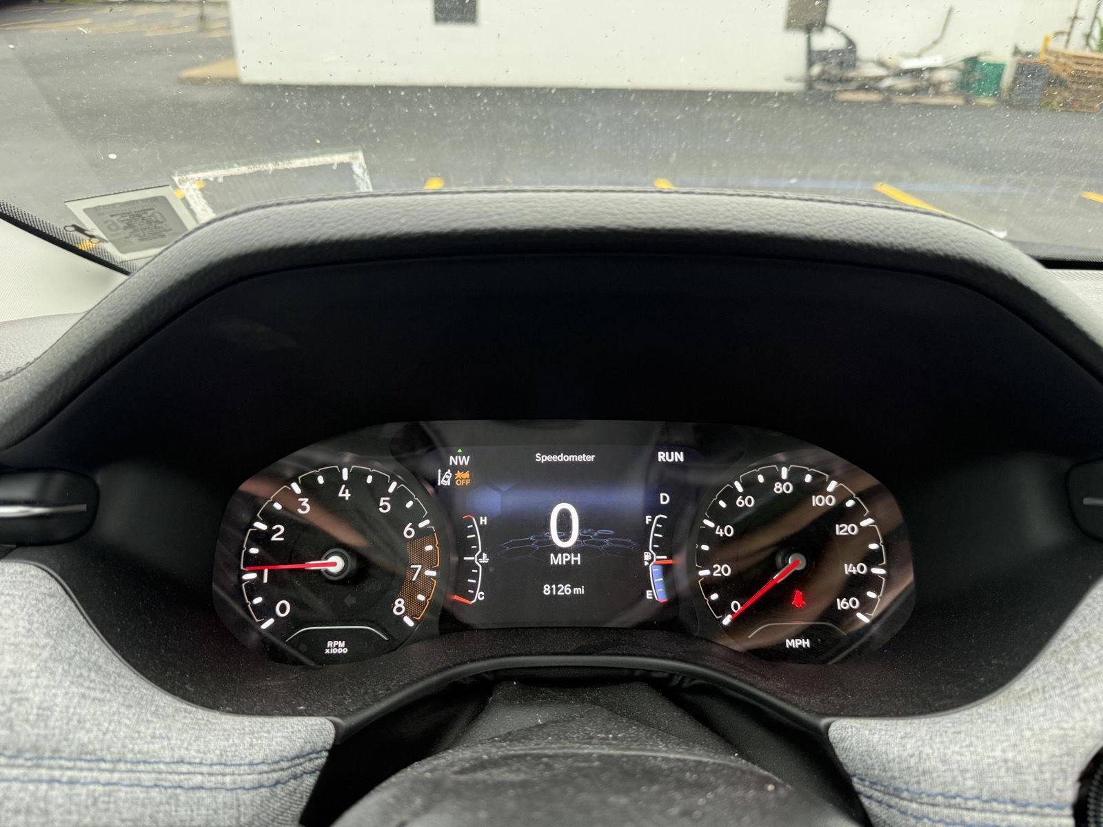 Used 2022 White Jeep Latitude image 6