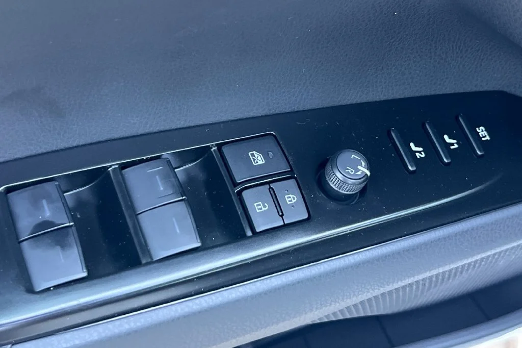 New 2026 Wind Chill Pearl Toyota XSE image 12