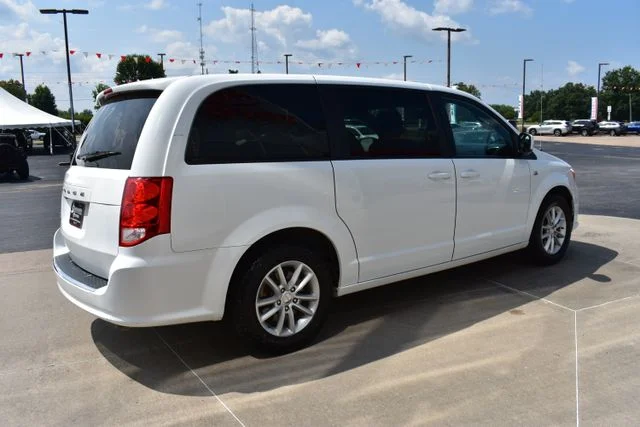 Used 2019 White Dodge SE image 5