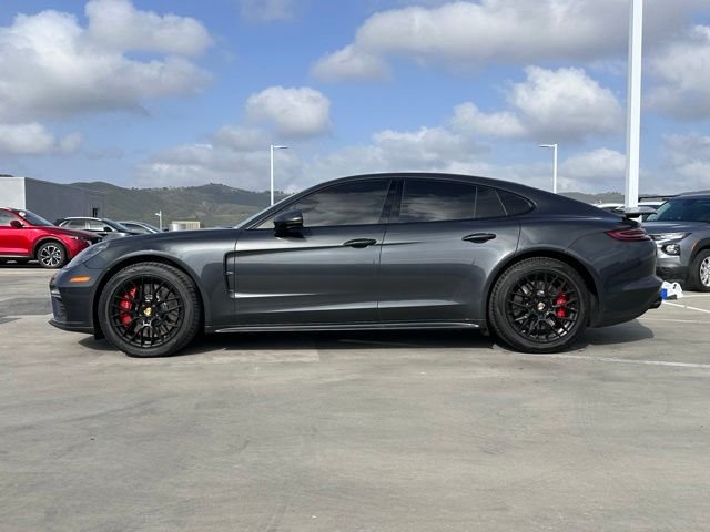 Used 2017  Porsche Turbo image 6