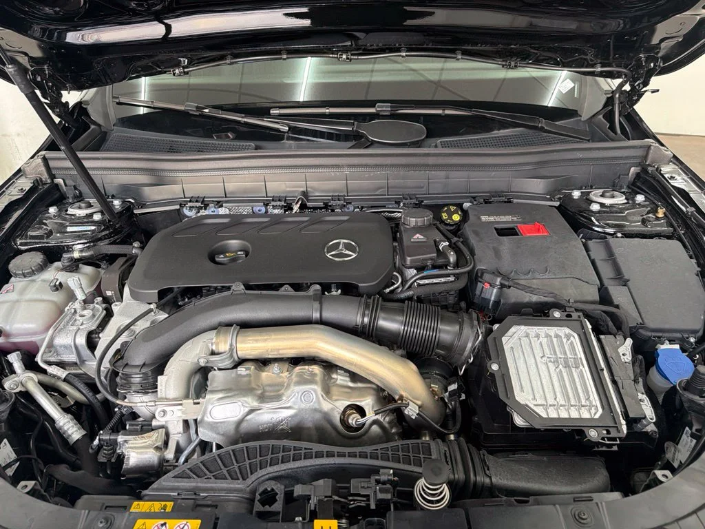 New 2026 Black Mercedes-Benz GLB 250 image 30