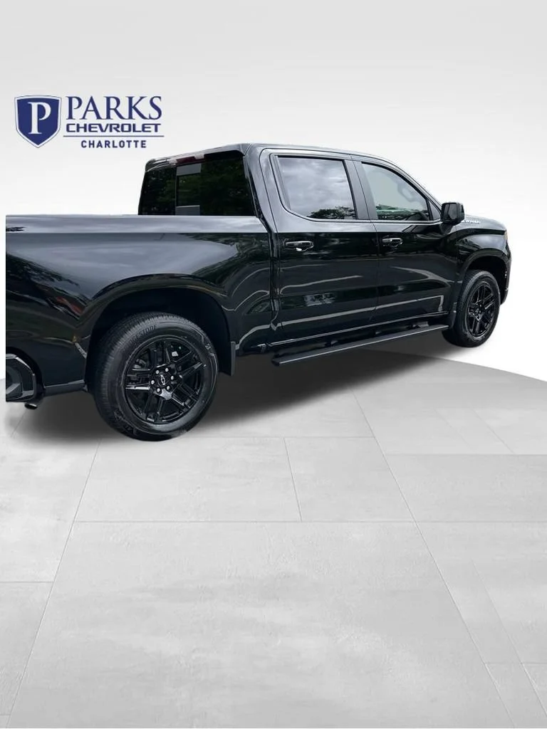 Used 2022 Black Chevrolet RST image 1