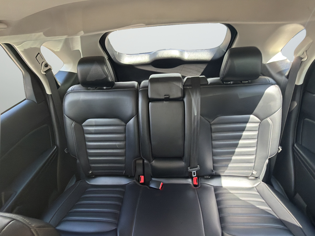 Used 2024 Silver Ford SEL image 22