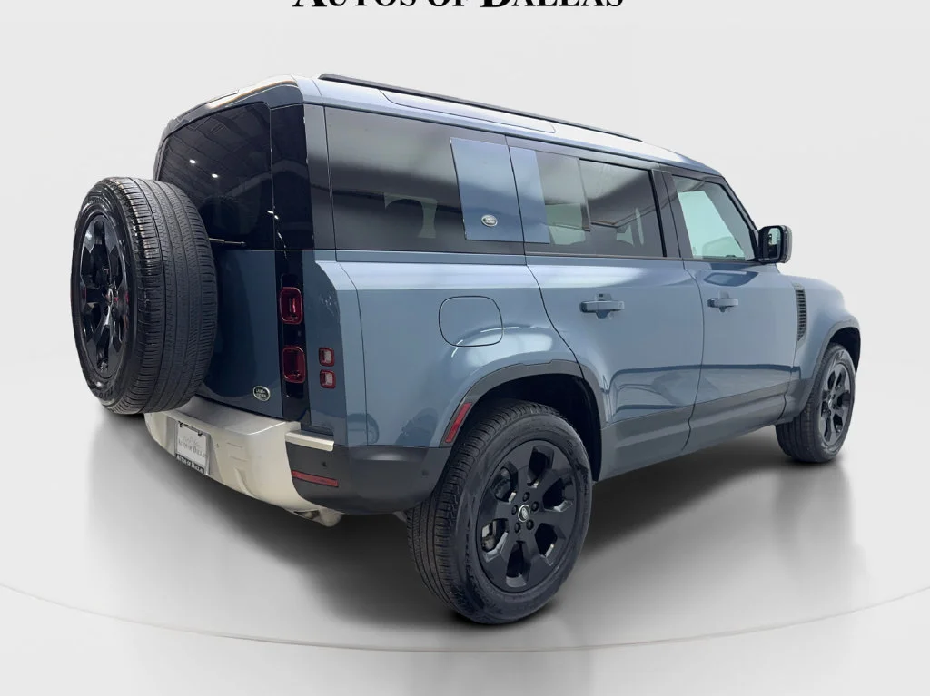 Used 2023 Blue Land Rover SE image 7