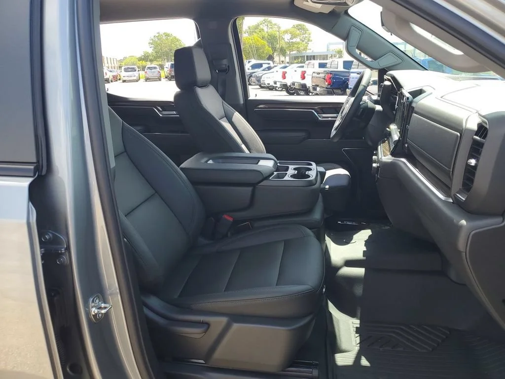 New 2026 Sterling Gray Metallic Chevrolet LT image 34