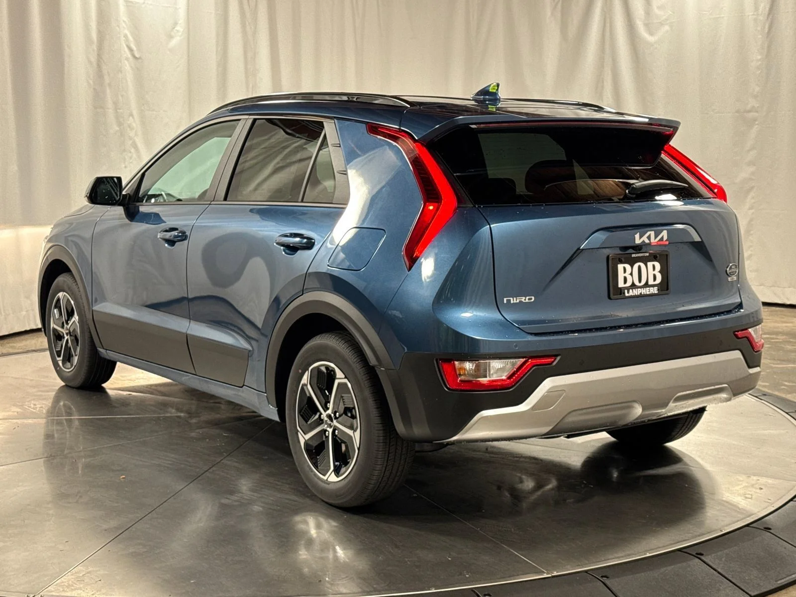 New 2026 Mineral Blue Kia EX image 9