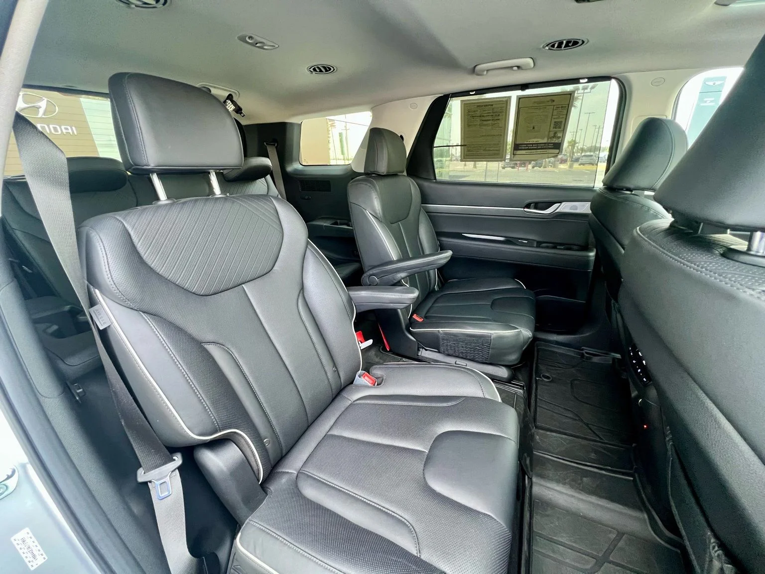 Used 2024 Silver Hyundai SEL image 18