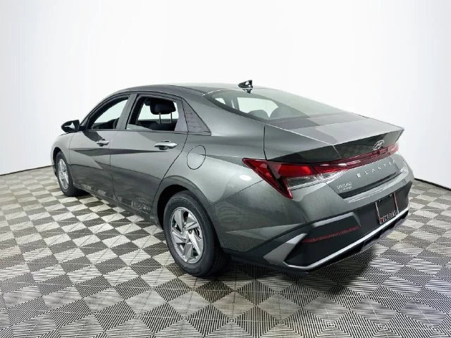 New 2026 Gray Hyundai SE image 5