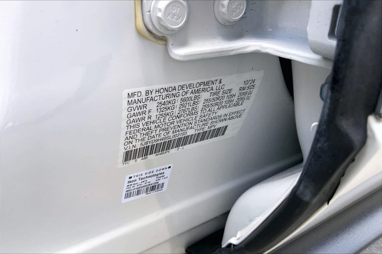 Used 2025 Platinum White Pearl Acura w/Technology Package image 34