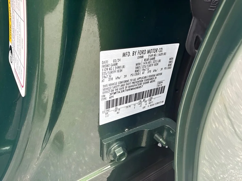 Used 2024 Green Ford Premium image 22