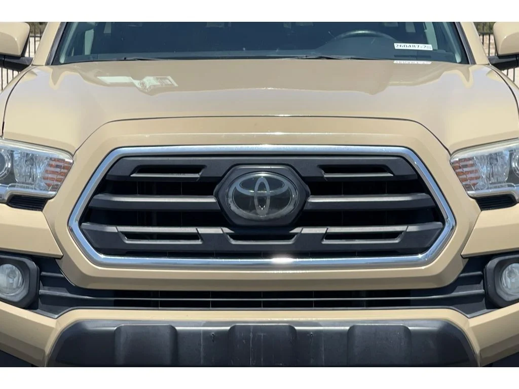 Used 2018 Quicksand Toyota SR5 image 42