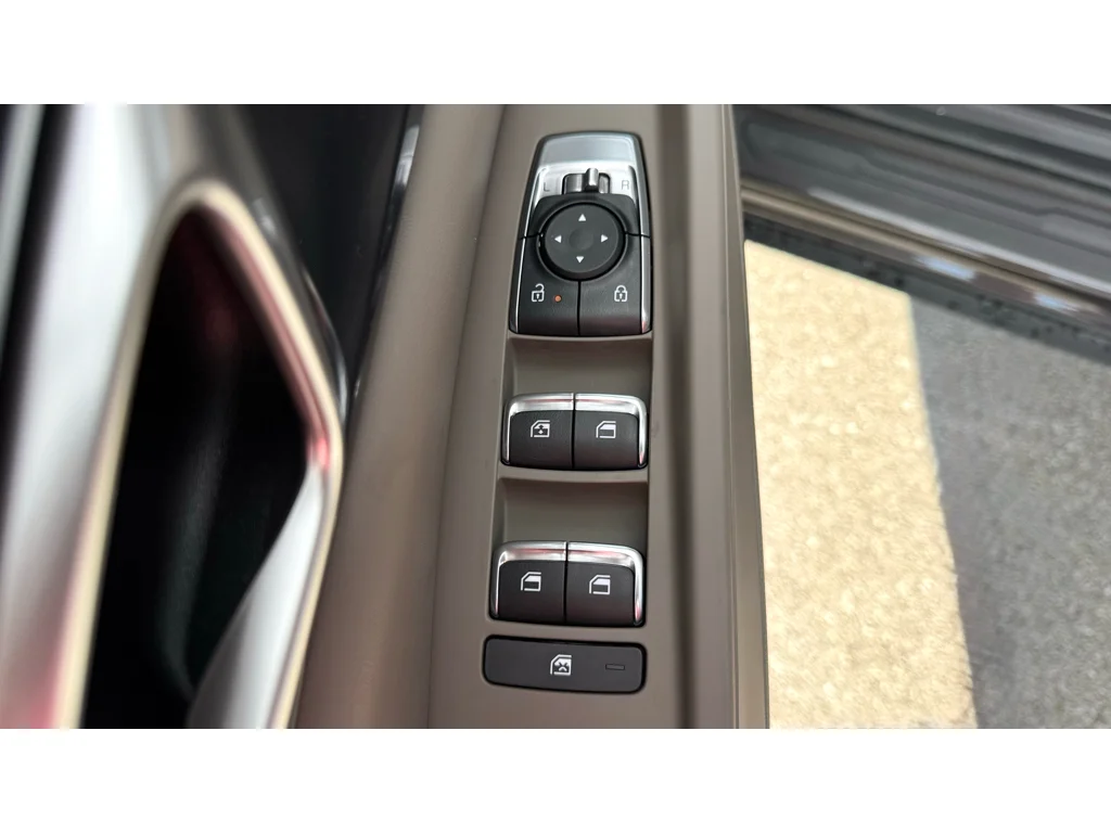 New 2027 Gry Kia LX image 23