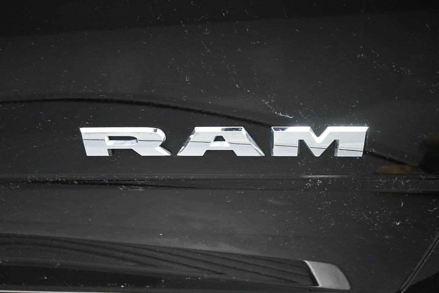 Used 2024 Diamond Black Crystal Pearlcoat Ram Laramie image 8