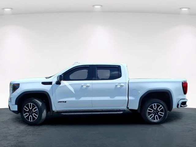 Used 2026 White GMC AT4 image 14
