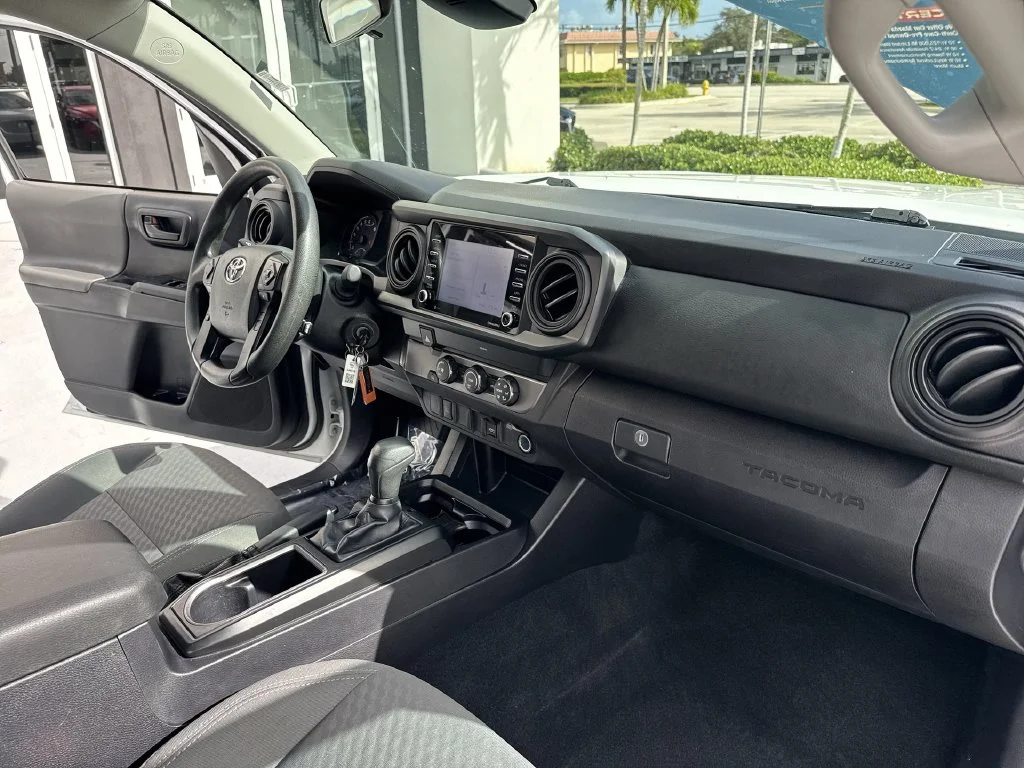 Used 2020 Super White Toyota SR image 32