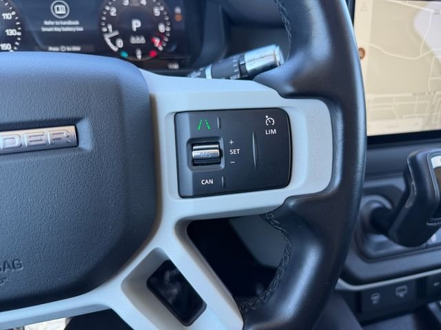 Used 2022 White Land Rover S image 23