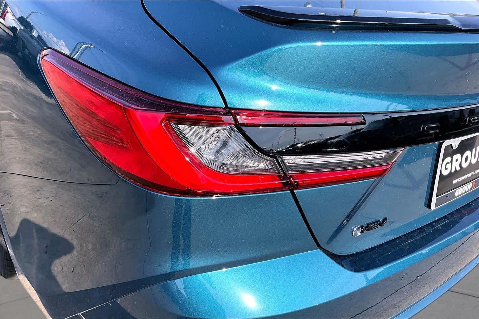 New 2026 Ocean Gem with Midnight Black Metallic roof Toyota XSE image 12