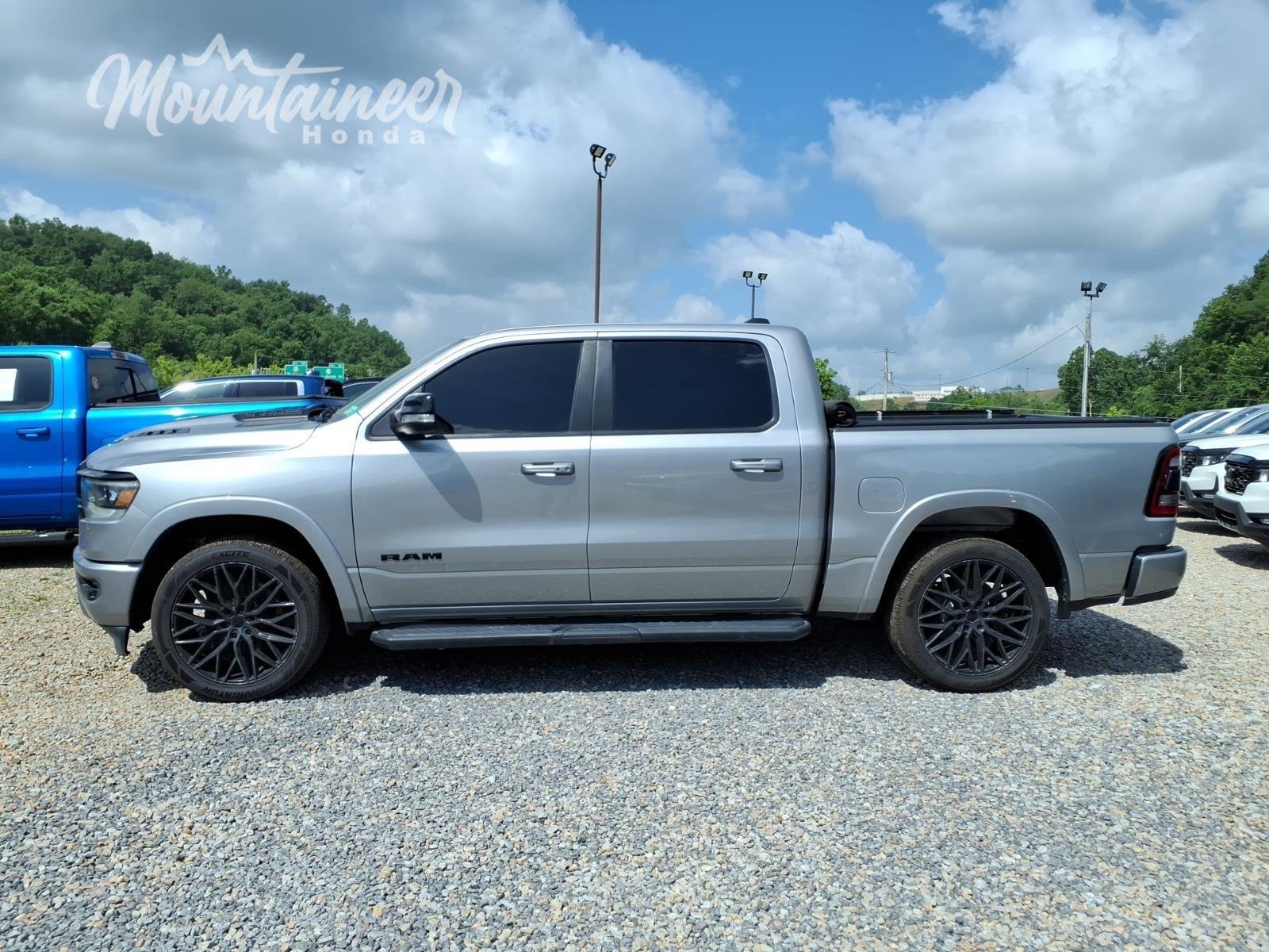 Used 2022 Billet Silver Metallic Clearcoat Ram Laramie image 4