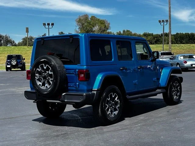 New 2026 Hydro Blue Pearl-Coat Exterior Paint Jeep Sahara image 7