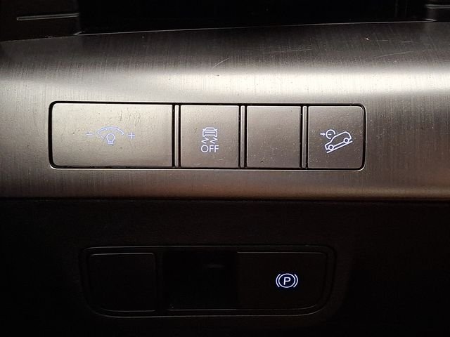 Certified Used 2025 Gray Hyundai SEL image 32