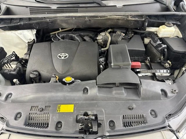Used 2017 White Toyota Limited image 21