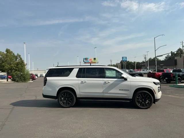 2025 Chevrolet Suburban RST - Photo 2