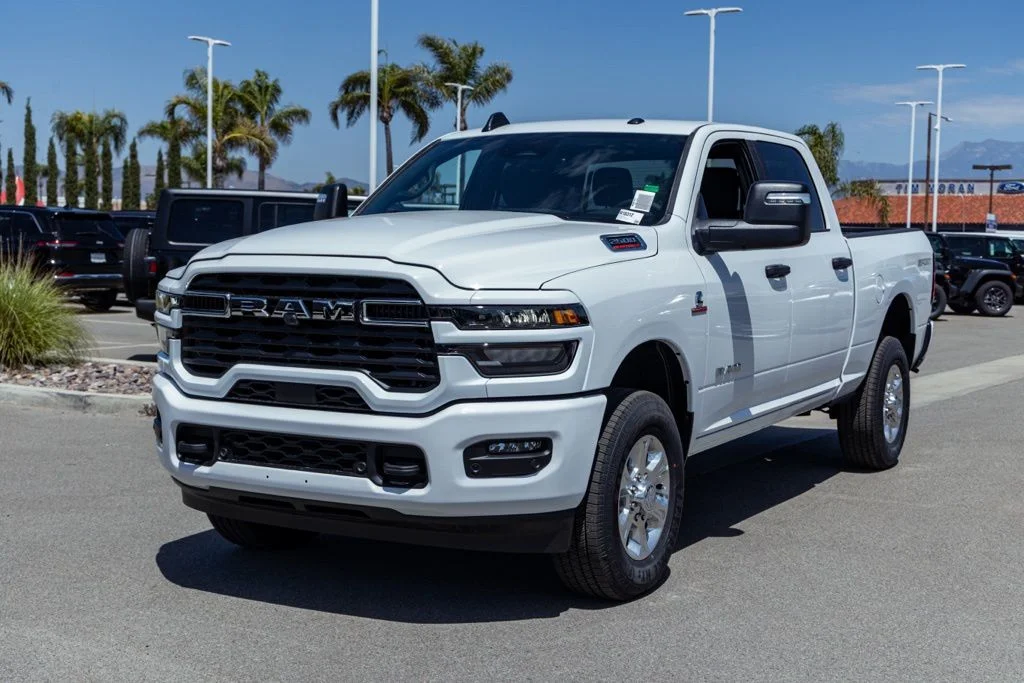 New 2026 Bright White Clear-Coat Exterior Paint RAM Big Horn Sport Appearance image 8