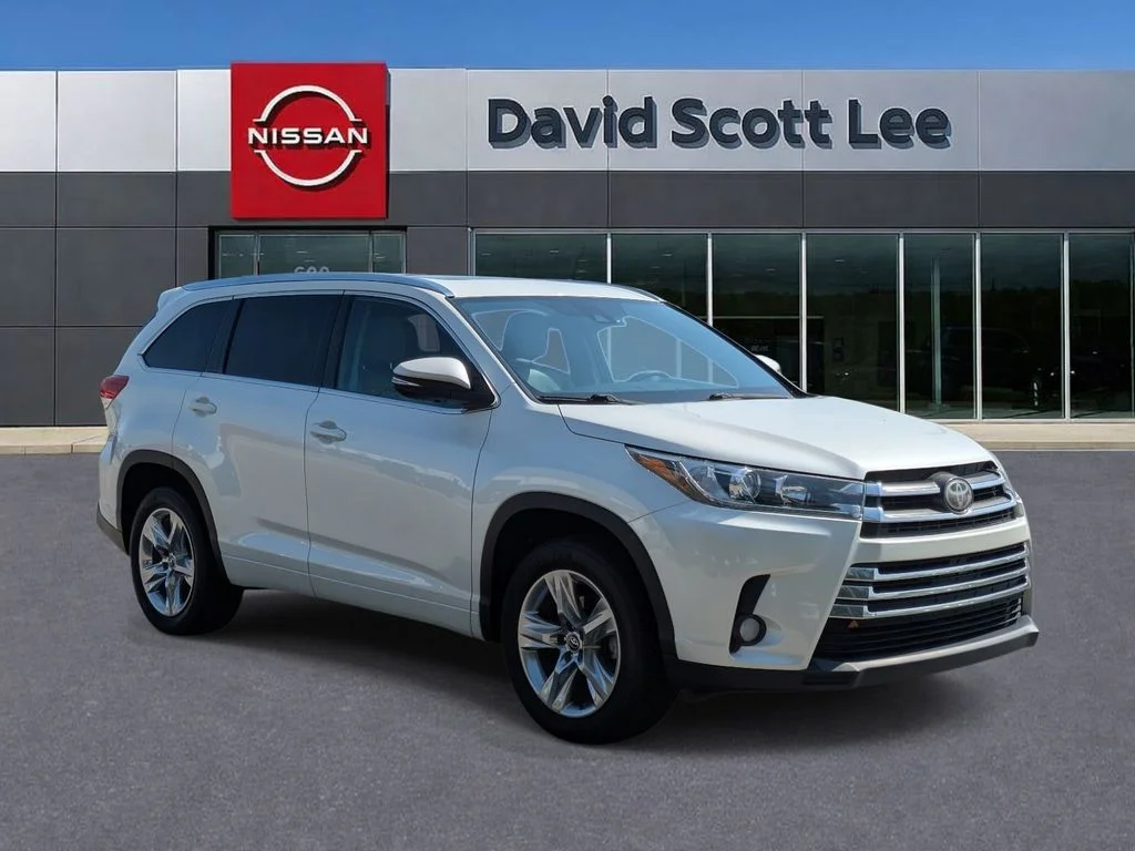 Used 2018 White Toyota Limited image 30