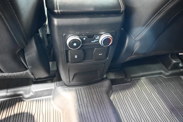 Used 2022 Black Ford XLT image 28