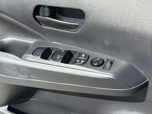 Used 2024 Blue Nissan S image 21