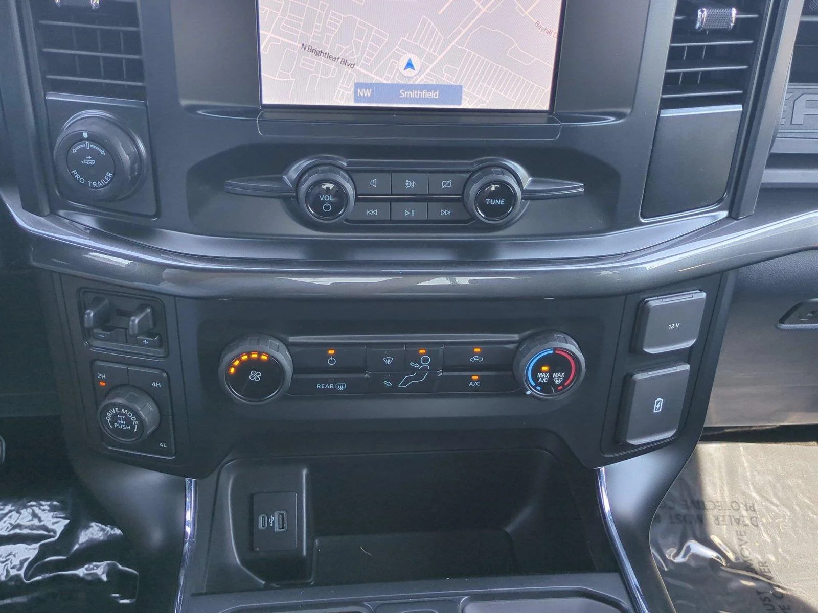 Used 2022 Carbonized Gray Metallic Ford XL image 28