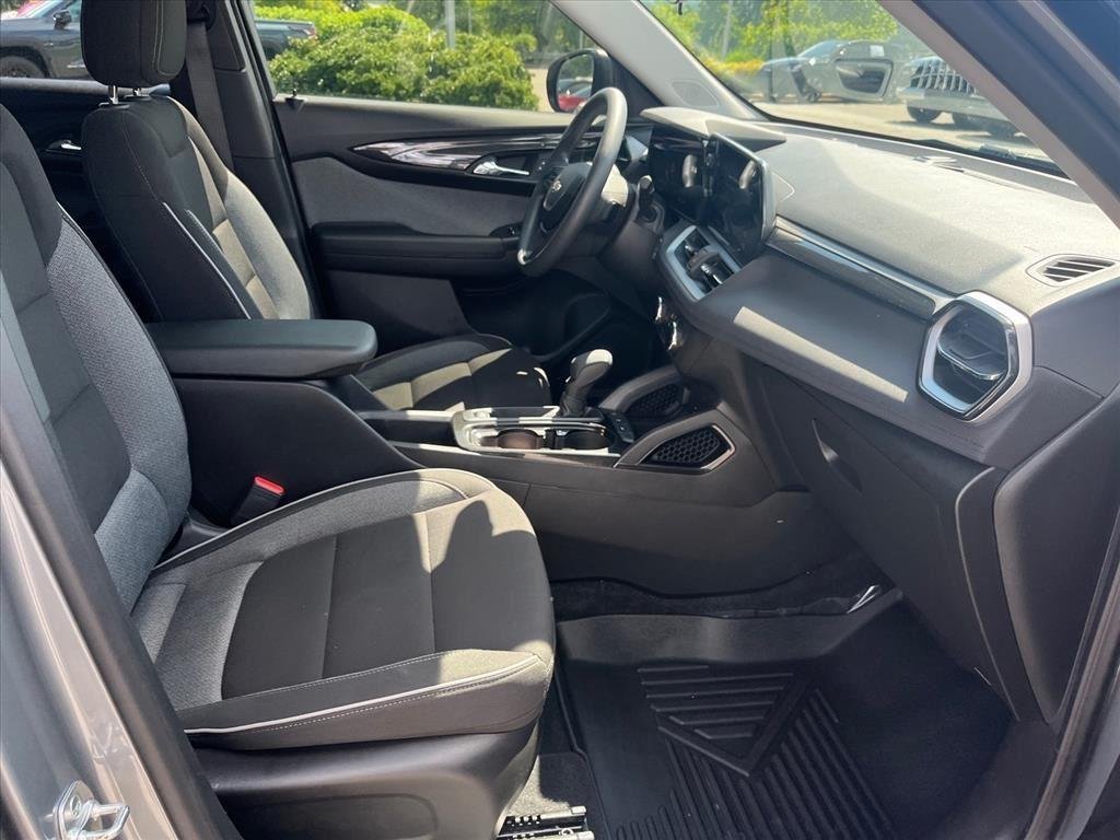 2025 Chevrolet Trailblazer LS - Photo 27