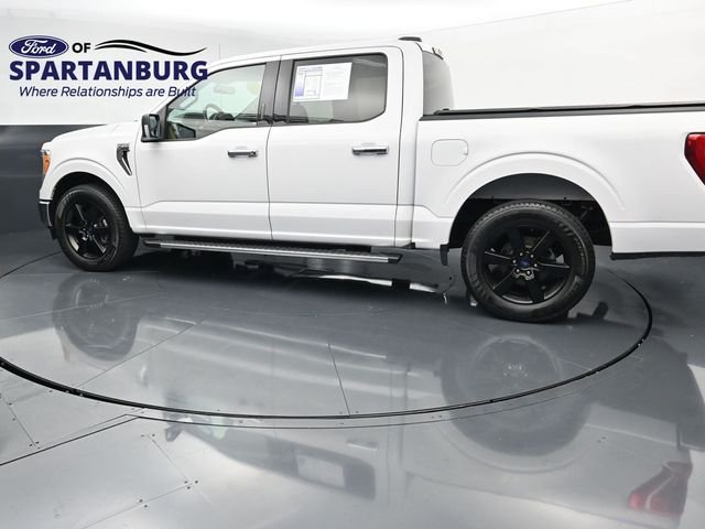 Used 2021 Oxford White Ford XLT image 4