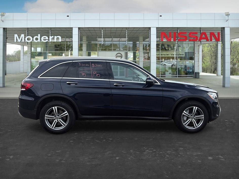 Used 2022 Lunar Blue Metallic Mercedes-Benz GLC 300 image 6