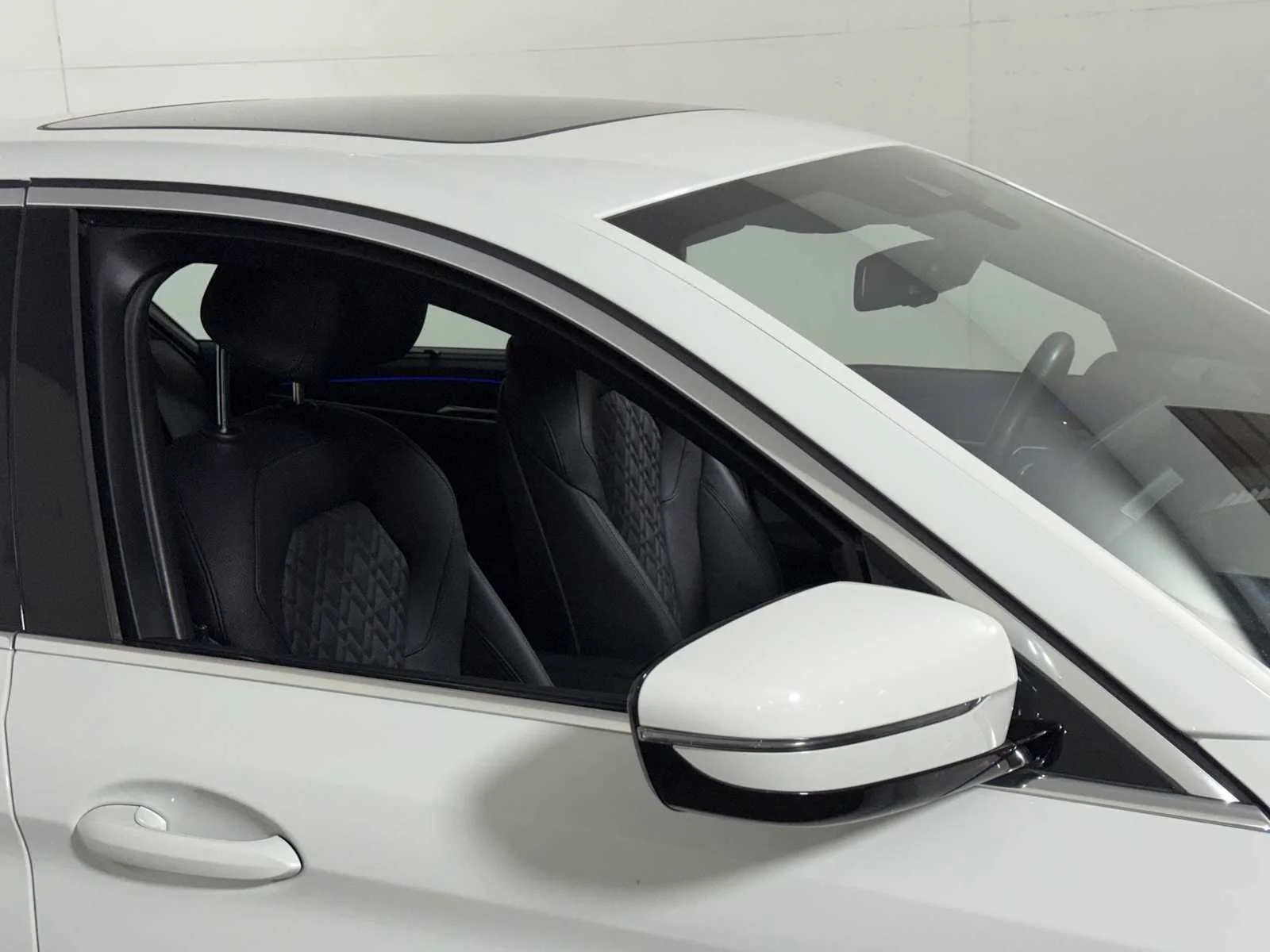 2023 BMW 5 Series 530i - Photo 30