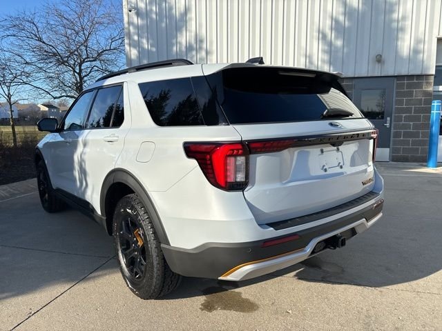 New 2026 Space White Metallic Ford Tremor® image 8