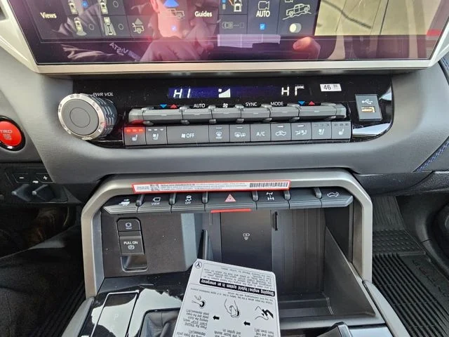 2026 Toyota Tundra Platinum - Photo 13
