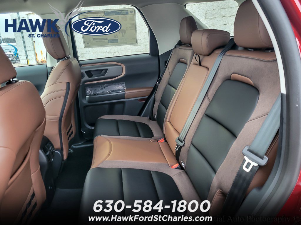 New 2025 Ruby Red Metallic Tinted Clearcoat Ford Outer Banks® image 10