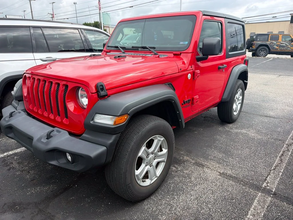 Used 2021 Red Jeep Sport S image 2