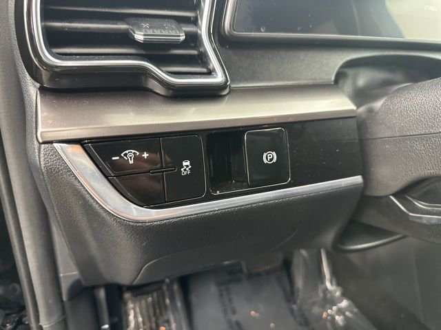 Used 2024 Ebony Black Kia EX image 12