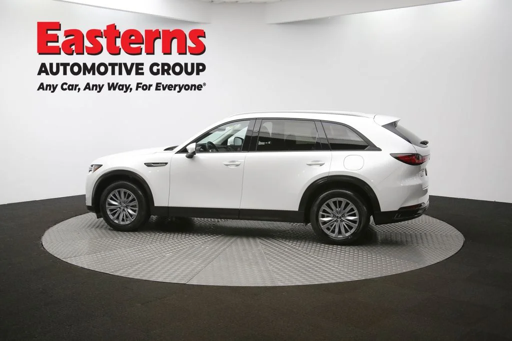 Used 2024 White Mazda Preferred image 64