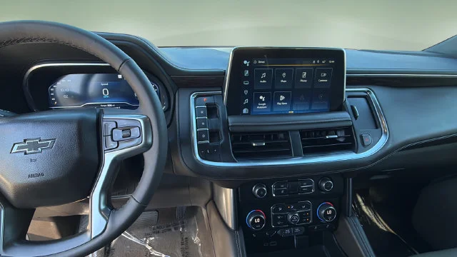 Used 2022 Beige Chevrolet Z71 image 13