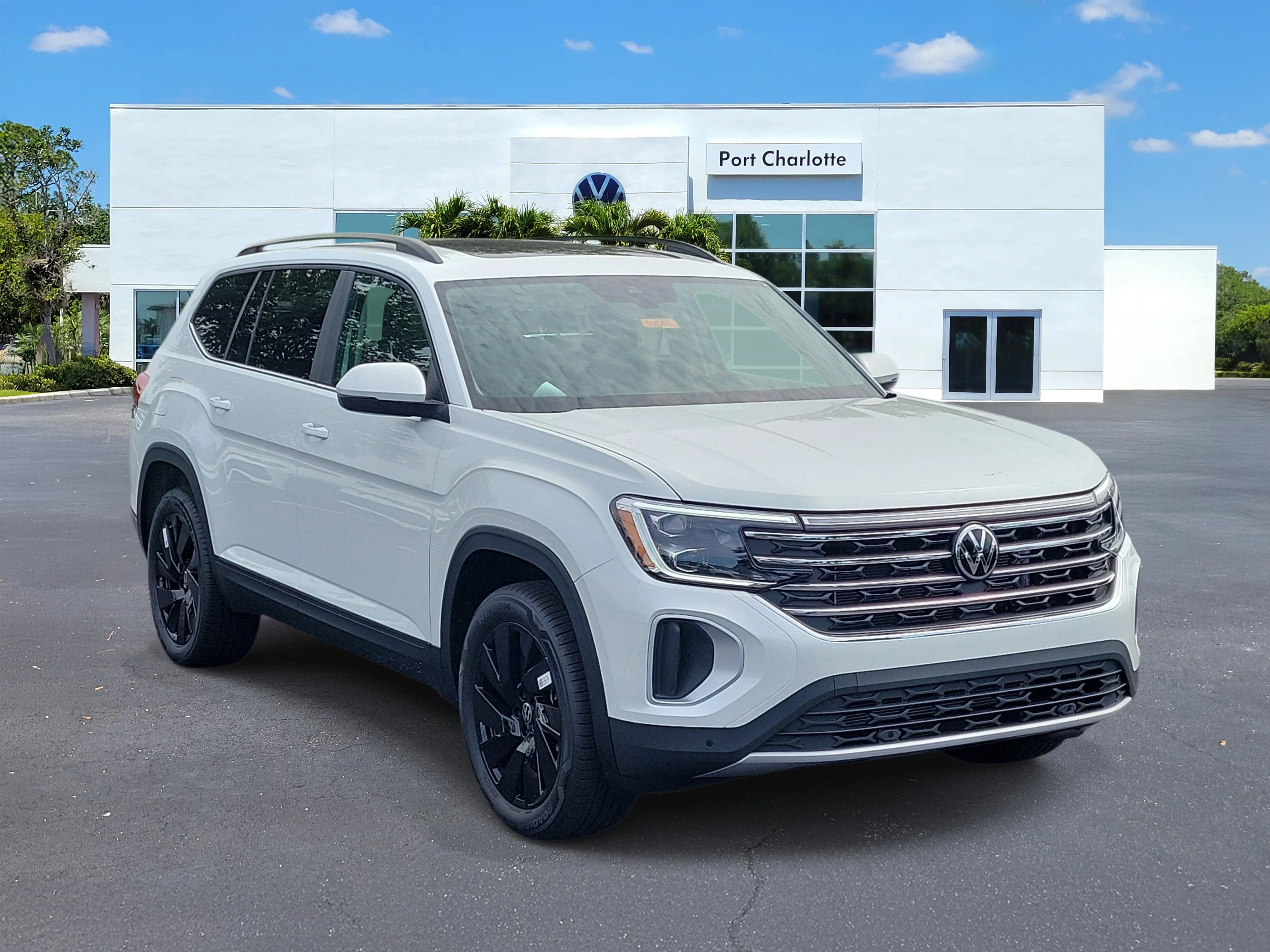 New 2026 White Volkswagen SE w/Technology image 27