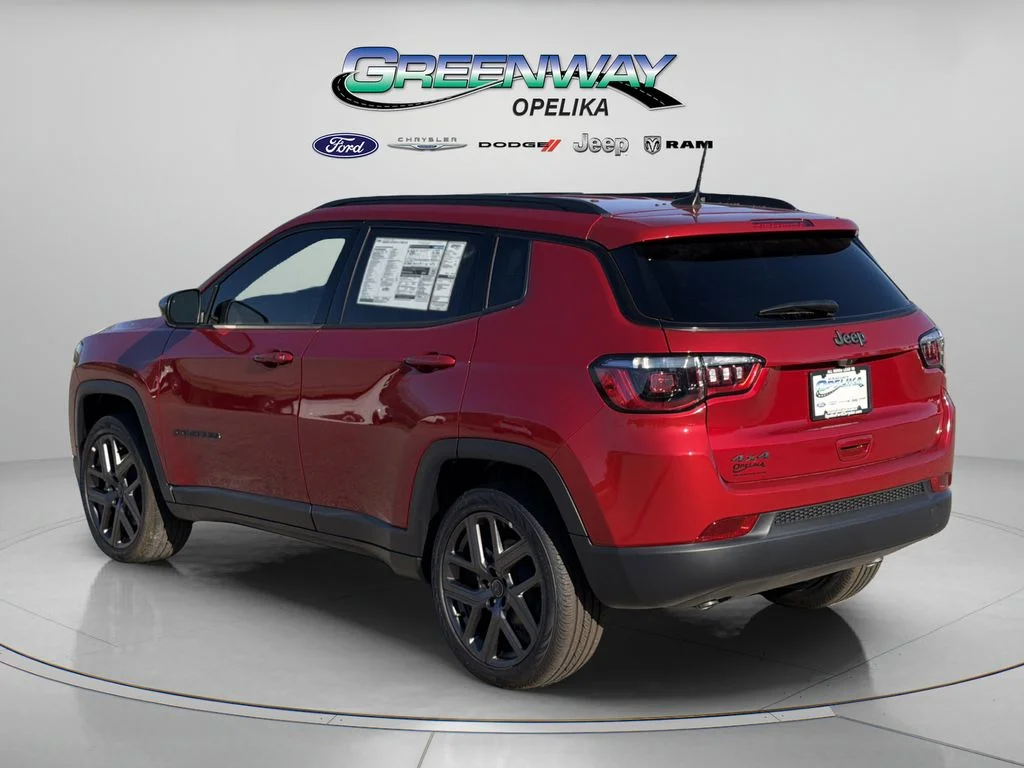 New 2026 Red Hot Pearlcoat Jeep Latitude image 5
