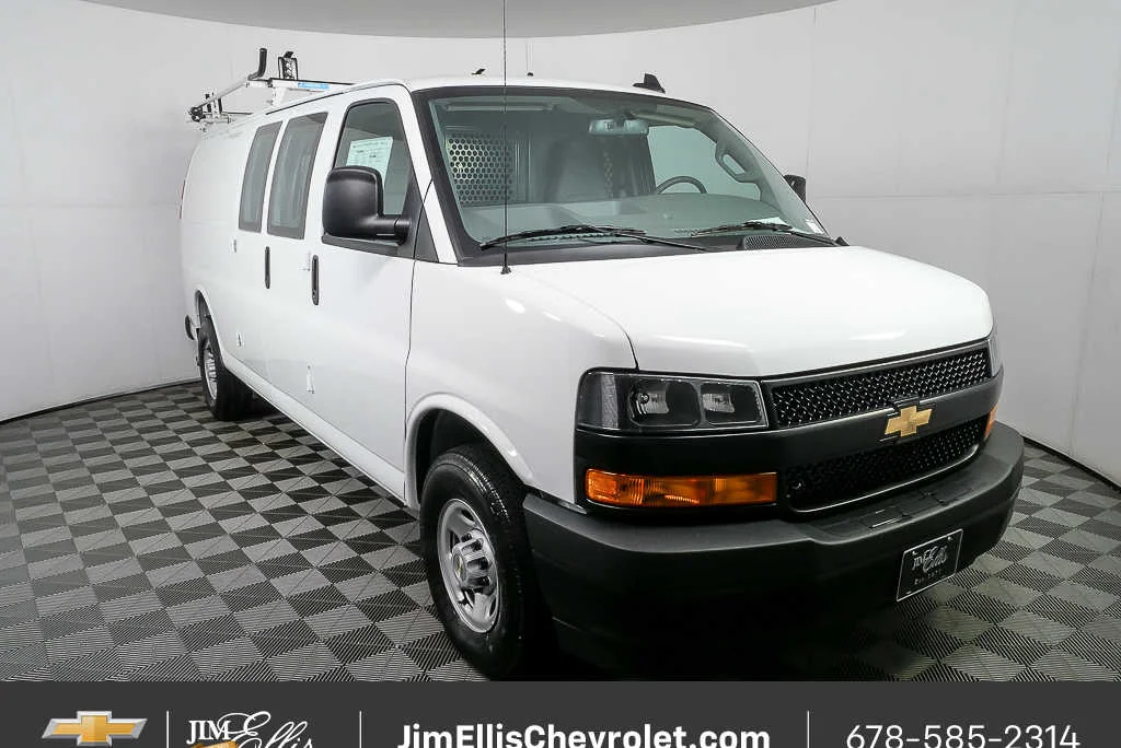 2025 Chevrolet Express 2500 Extended Work Van HD's photo