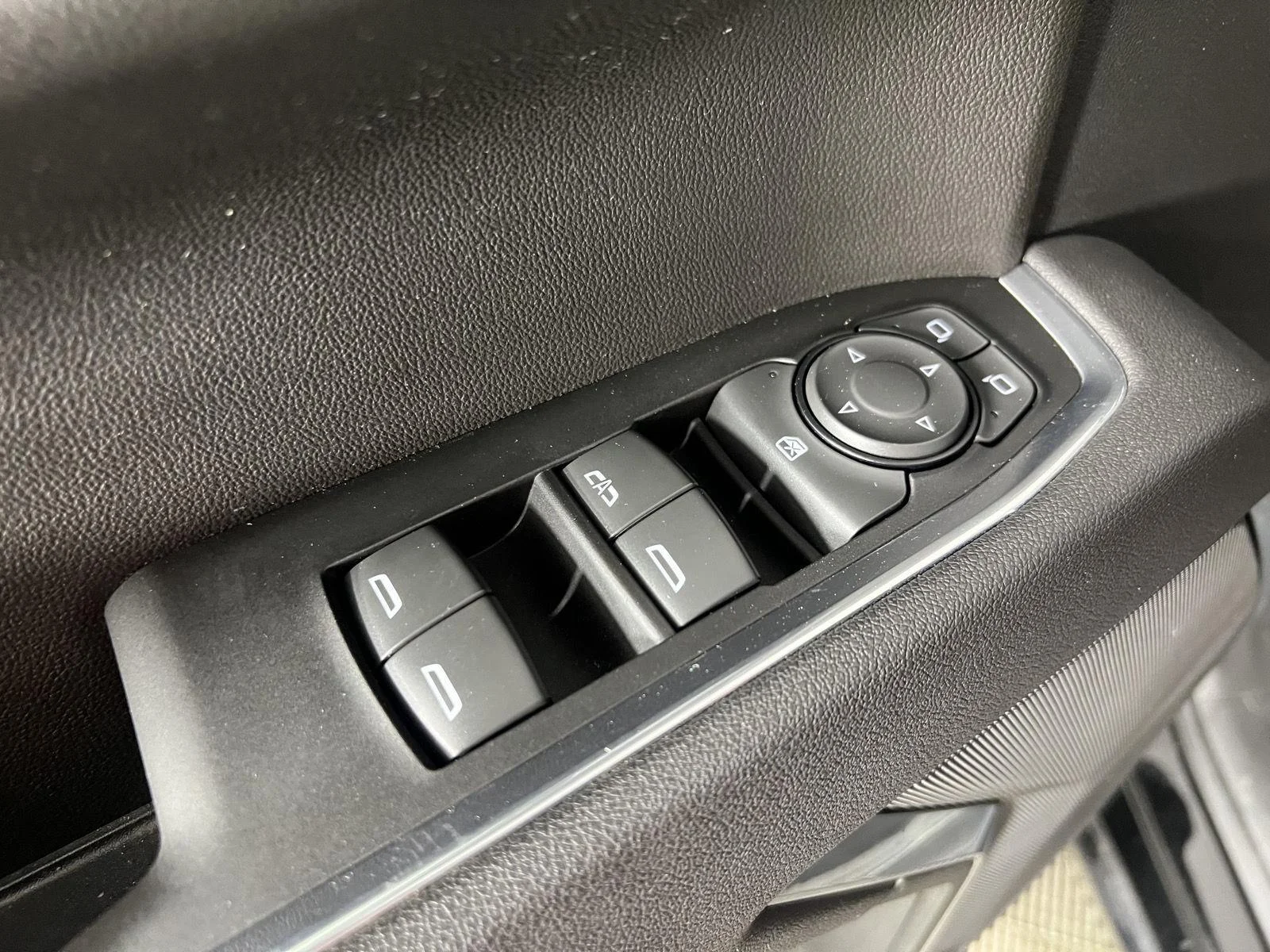 Used 2025 Black Chevrolet LT image 15
