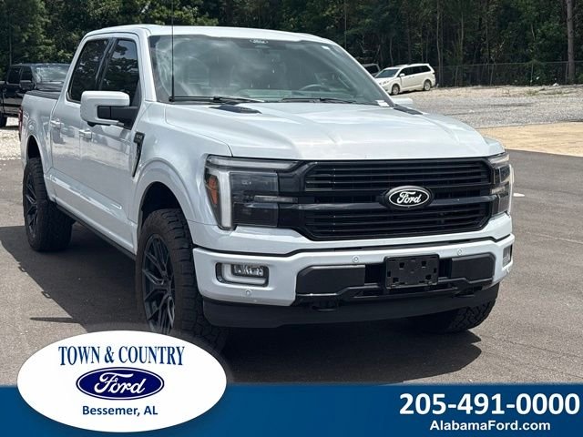 Used 2025 Space Gray Ford Platinum image 1