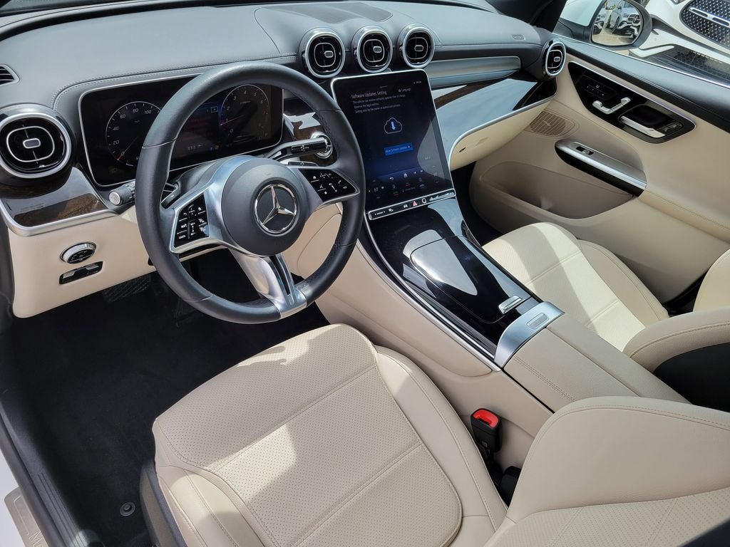 Certified Used 2023 White Mercedes-Benz GLC 300 image 26