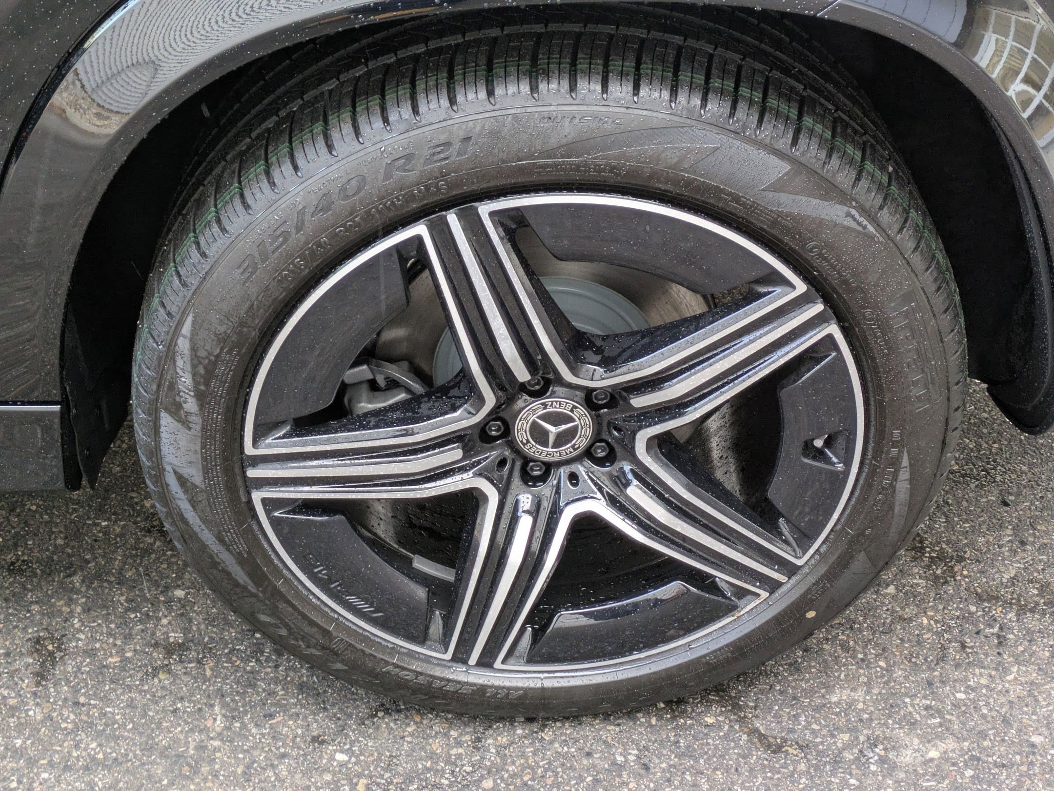 New 2026 Black Mercedes-Benz GLE 450 image 34